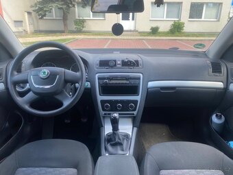 Škoda Octavia 1,6 MPI - 9