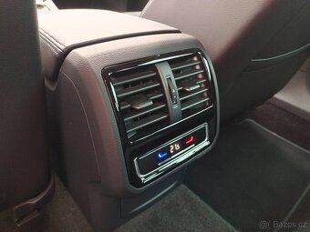 VW Passat B8 Variant Elegan. 2.0TDI 147kW - záruka Autodraft - 9
