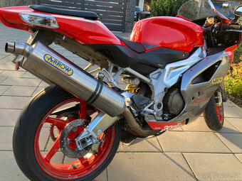 Aprilia RSV 1000 R, r.v. 2004 - 9