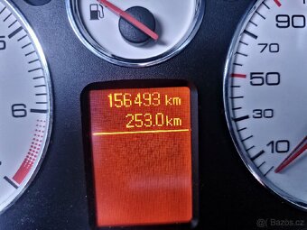 Peugeot 407 2.2i - 9