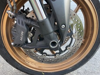 Kawasaki z750 r - 9