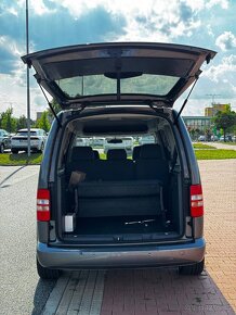 Volkswagen Caddy 1.6 TDi 7 míst - 9