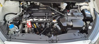 Hyundai i20 1.2 Family Space koupeno v ČR 1 majitel Cebia - 9