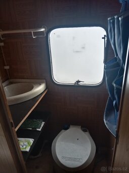 Prodám obytny přívěs karavan - 9