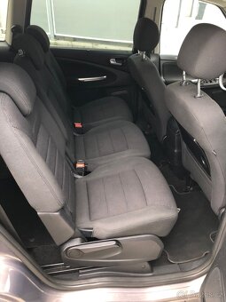 Ford S-Max - 9