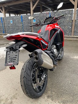 Moto Morini X-CAPE 1200 červená - 9