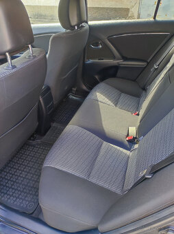 Prodám Toyota Avensis 2.0 D-4D - 9