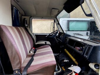 VW LT 28D Obytný speciál 1985 - 9