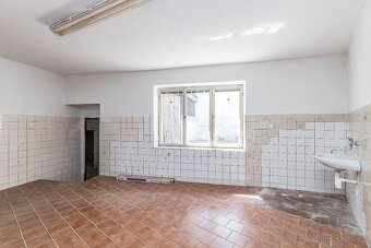 Vícegenerační dům v centru Doks, 330 m² – bydlení i investič - 9