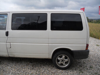Volkswagen Caravelle 2.5 TDi 111Kw - 9