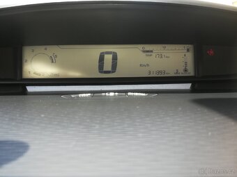 Citroën c4 1.6 hdi - 9