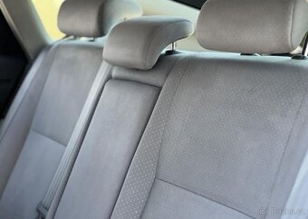 Toyota Prius 1.5i HYBRID AUTOMAT KLIMA ALU automat 57 kw - 9