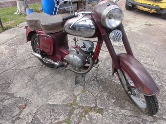 MOTO - 9