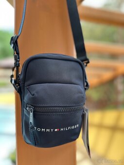 Nové včetně cedulek Tommy Hilfiger - 9