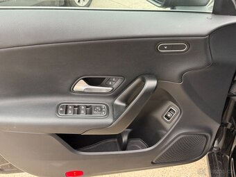 Mercedes-Benz CLA Shooting Brake SB 180 A/T - 9