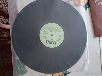 2 LP Dvorana slávy 5 - 9