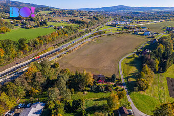 Prodej komerčního pozemku 4380 m², Návsí - 9