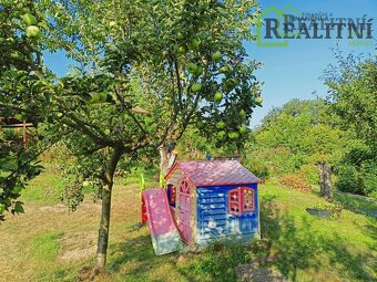 Prodej zahradního altánu v žádané zahrádkářské osadě Hliník - 9