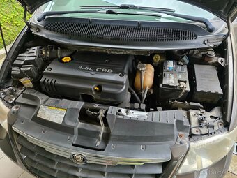Chrysler Voyager - 9