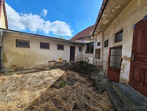 Investice - VELKÁ PODLAHOVÁ PLOCHA SLEVA - 9