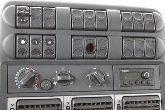 Iveco EUROCARGO 75E18, EURO 4, PNEU 80% - 9