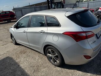 Hyundai i30 1.6CRDi 81kw 2016 pojizdne 188TKM - 9