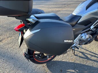 Honda NC700X DCT 35kW 2012 nájezd 22 000 km - 9