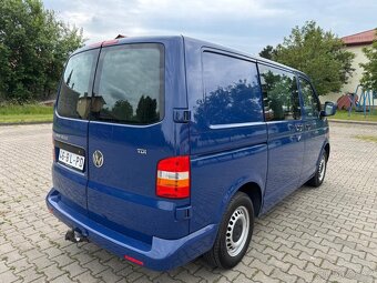 VW TRANSPORTER T5 1.9TDI 5/6 MÍST R.V.2004 - 9