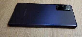 Samsung Galaxy S20 FE Dual SIM – 256 GB, modrý, výborný stav - 9