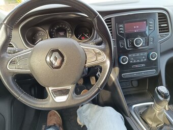 Renault Megane - 9