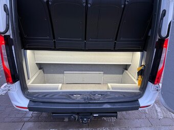 Mercedes-Benz Sprinter 519 - 9