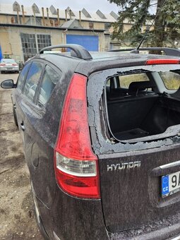 Hyundai i30 CW kombi 1.6d 85kw - 9
