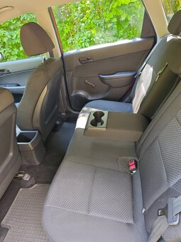 Hyundai I30 kombi, 1,4 benzín,Nová STK ČR 1. Majitel - 9