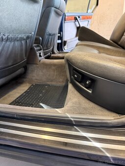 BMW E32 750 iL V12 - 9