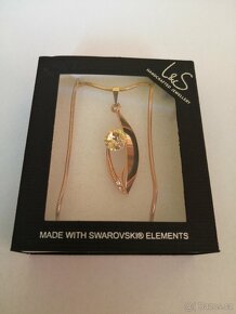 náhrdelník s přívěskem Swarovski Elements - 9