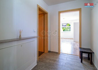 Pronájem bytu 1+kk, 42 m², Jičín, ul. Ruská - 9