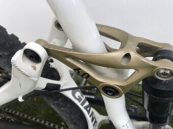 celoodpružené kolo Giant Reign 26" M - 9