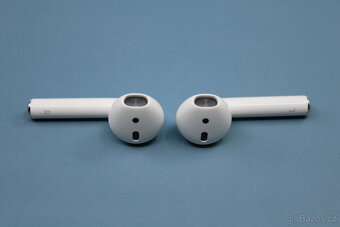 Sluchátka Apple AirPods (2019) - se zárukou - 9