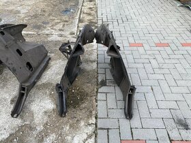 Lada Vaz Žiguli ,2103,2106, přední vnitřní podběhy originál - 9