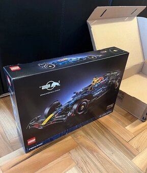 Nové lego Technic 42206 Auto Oracle Red Bull Racing RB20 F1 - 9