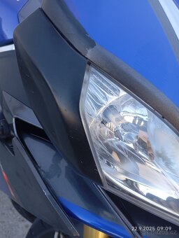 Aprilia tuono v4r 1100 - 9