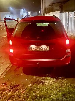Ford Focus Mk1 kombík 1.6.74KW - 9