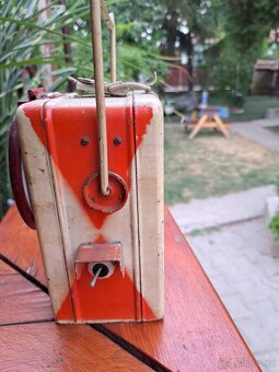 Ž E L E Z N I Č I A R S K A   Lampa. - 9