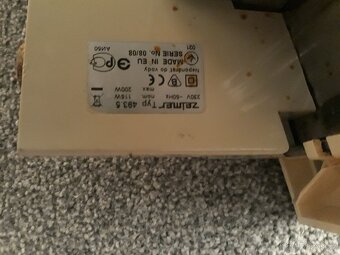 ELEKTRICKÝ  KRAJEČ  ZN.  ZELMER,  KOVOVÝ  220 V. - 9