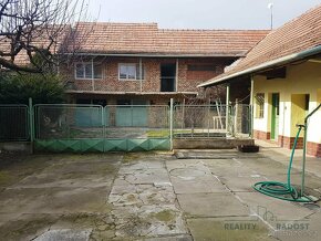 Prodej rodinného domu 132 m² s garáží a zahradou, pozemek 71 - 9