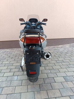 Yamaha Tmax 500 - 9
