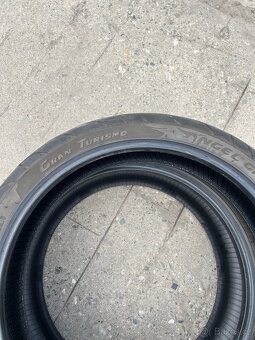 Pirelli Angel GT 120/70 a 190/55 - 9
