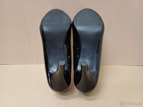 Černé lakované lodičky vel.37 - 9