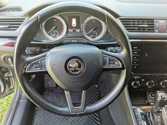 Škoda Superb III kombi 2,0 TDI L&K - 9