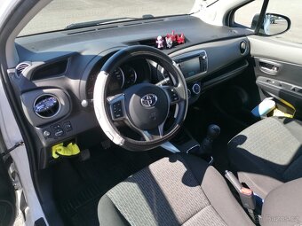 Toyota yaris 1.3 vvti - 9